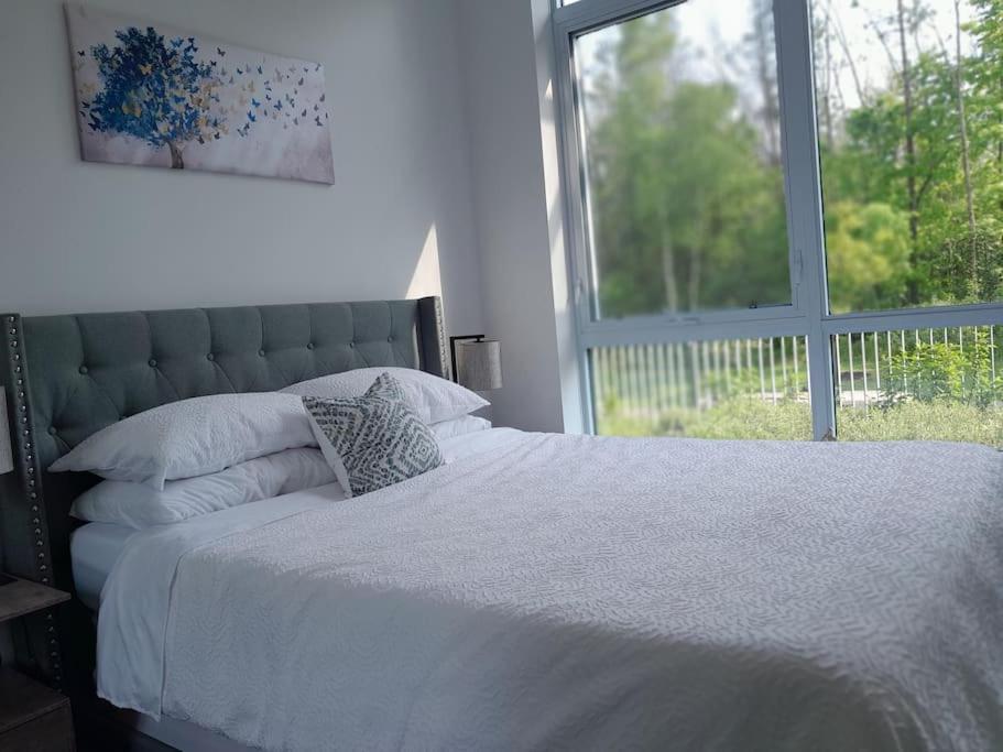 Cozy South View Suite Overlooking The Nature Trail Innisfil Exterior photo